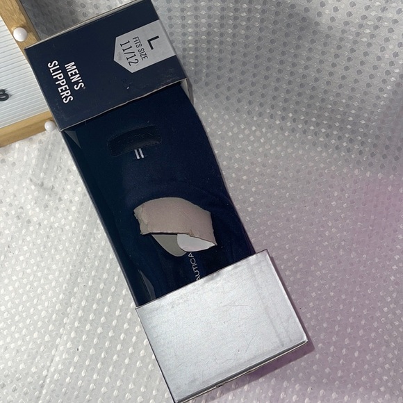 Men's New Nautica Slippers L 11 12 Navy Blue Marzol.
L - Picture 2 of 3